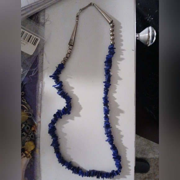 Native American Lapis Lazuli chip necklace with silver beads and cones - Picture 2 of 3